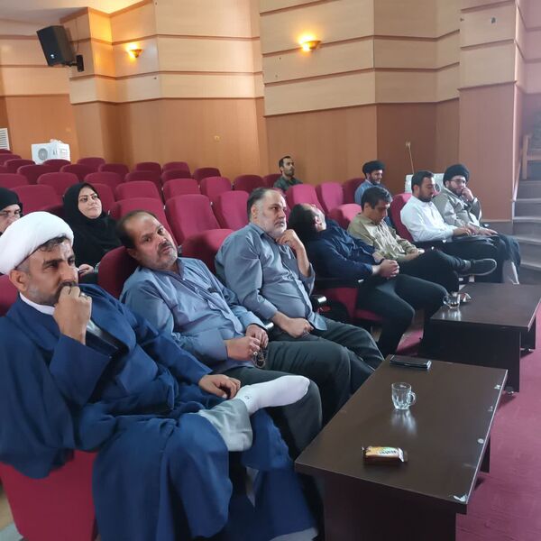 دوره آموزشی مدیران کانون‌های فرهنگی تربیتی قم