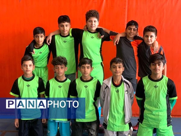 برگزاری فعالیت‌های ورزشی درون مدرسه‌ای در دبستان معلم آشخانه 