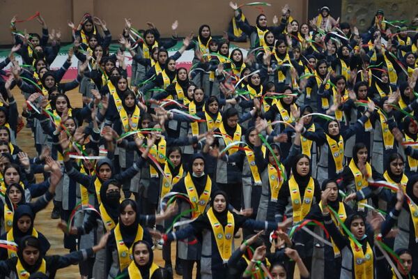 حماسه‌آفرینی هزار دانش‌آموز لرستانی در مانور یاوران انقلاب
