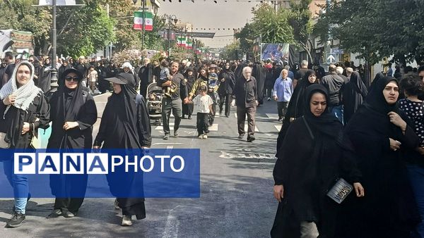 جا مانده‌ایم، اما بی‌خبر نه