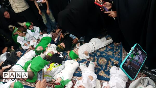 طنین لالایی مادران در همایش سراسری شیرخوارگان حسینی شهر بار