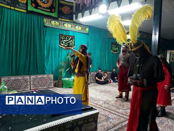 تعزیه‌خوانی تاسوعا در حسینیه موسی بن جعفر (ع)