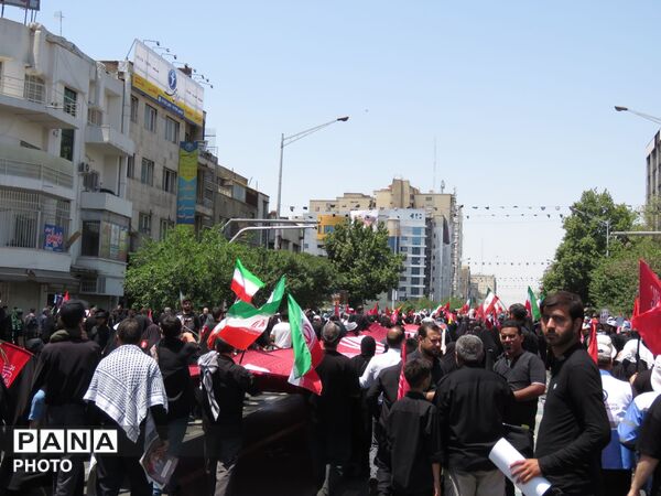 در آستانه ی وداع؛ روایت شکوه بدرقه ی آقای شهید ایران