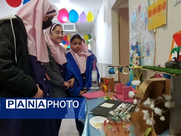 نمایشگاه آثار پژوهشی دانش آموزان رودهن