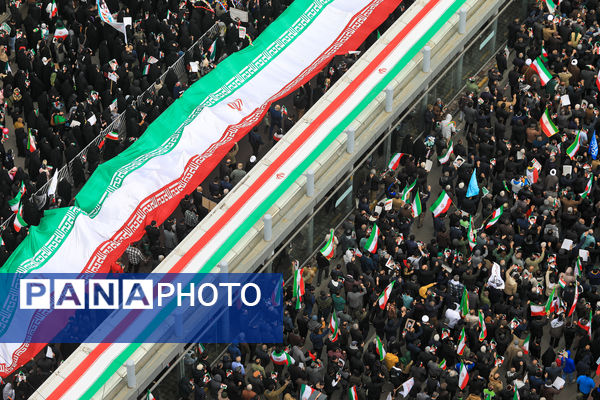 شکوه 22 بهمن مشهد مقدس از نمای هوایی