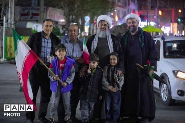  بیعت با رهبر انقلاب اسلامی در ساوجبلاغ 