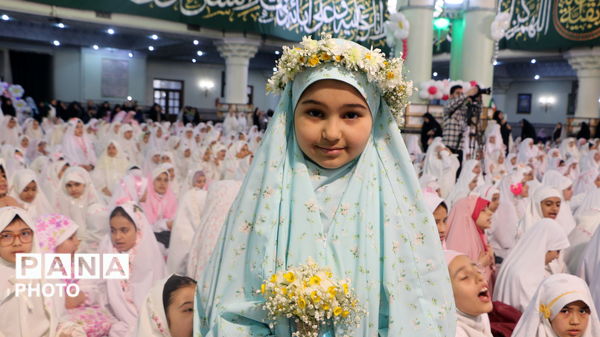 جشن تکلیف دختران؛ گامی معنوی در مسیر آرمان‌های تربیتی