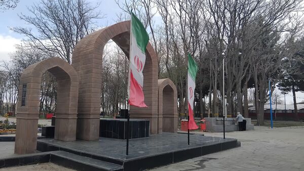 گل‌ها و درختان در شکوفایی