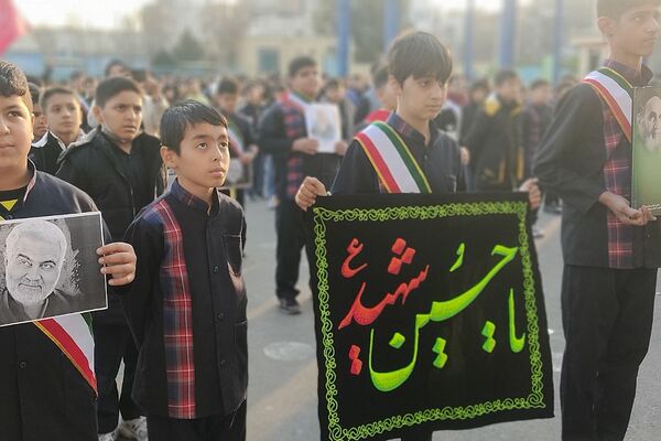 گرامیداشت شهادت شهید سلیمانی در دبستان امامت یک باقرشهر