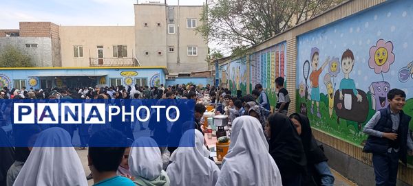 برپایی بازارچه در  دبستان امام جعفر صادق (ع) آشخانه