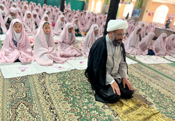 جشن بندگی دانش آموزان دختر شهرستان خاتم 