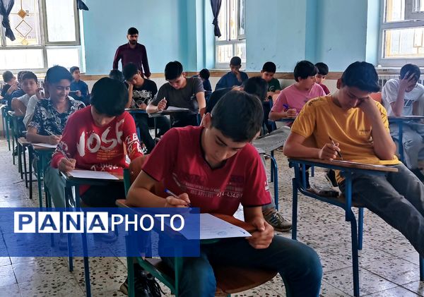آغاز امتحانات نوبت دوم در دبیرستان ابوریحان ۲