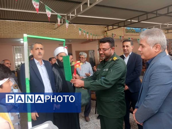 تجدید میثاق دانش‌آموزان سیریکی با آرمان‌های انقلاب در ۱۳ آبان 