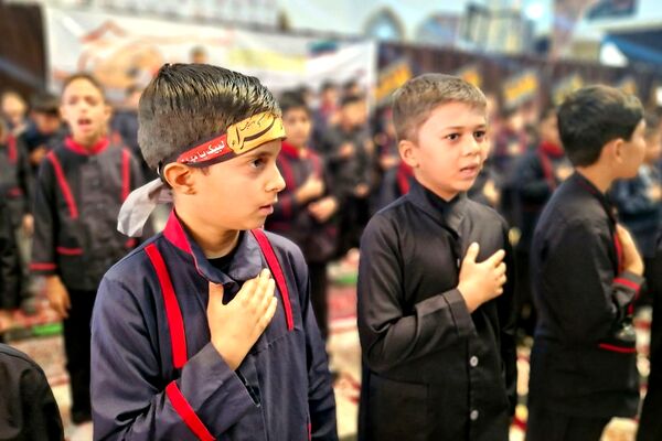 آیین عزاداری نو گلان فاطمی؛ از مسیر مدرسه میثاق تا مسجد امام حسن مجتبی (ع) فشافویه