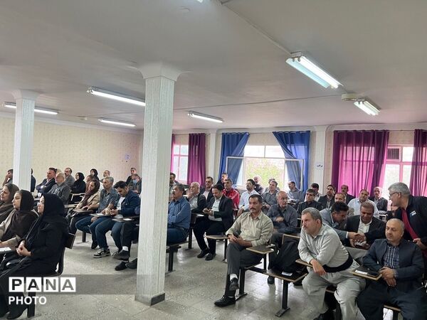 برگزاری انتخابات انجمن اولیا و مربیان در مدرسه وابسته به دانشگاه زانیاران کردستان