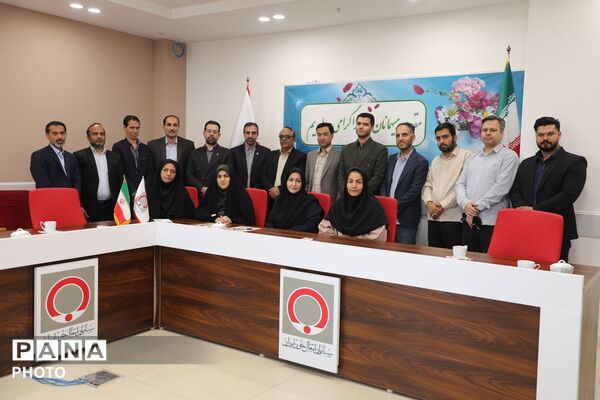 امضای تفاهم‌نامه «درس زندگی» برای ترویج فرهنگ اهدای خون در تبادکان 