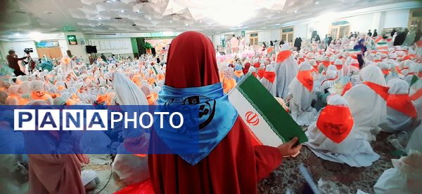جشن تکلیف 3 هزار نفری دختران در حرم حضرت معصومه(س)