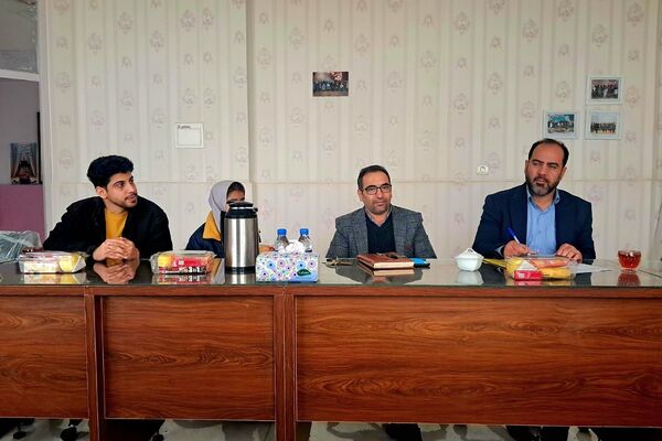 افتتاح سایت رایانه در مدرسه دخترانه موعود ملارد