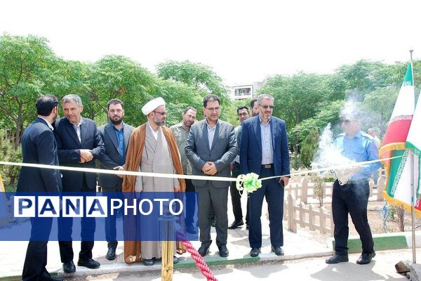 افتتاح نمایشگاه دهه ولایت در بوستان زیتون شهر قیامدشت