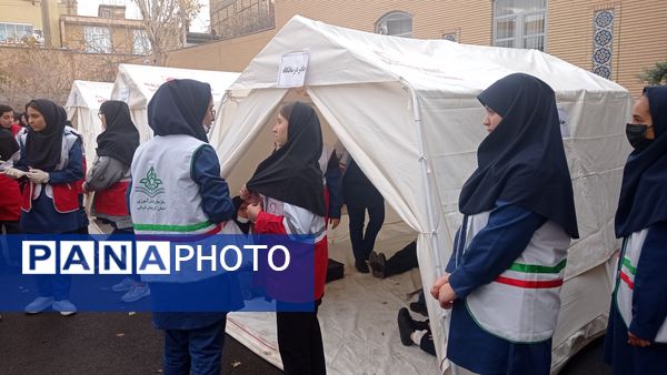 آمادگی مدارس آذربایجان‌شرقی برای برگزاری مانور زلزله 
