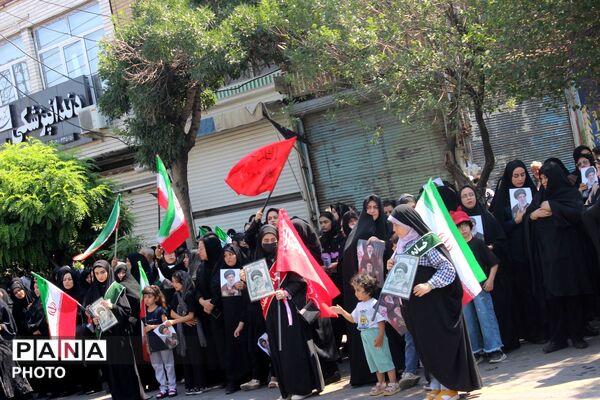 مرند یک‌صدا در سوگ رهبر شهید