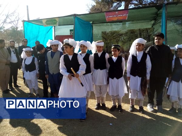 افتتاح نمایشگاه ماها در دبستان ۲۲ بهمن تربت‌جام 