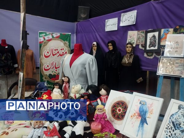 نمایشگاه پژوهش و فناوری به مناسبت هفته پژوهش در خلیل آباد