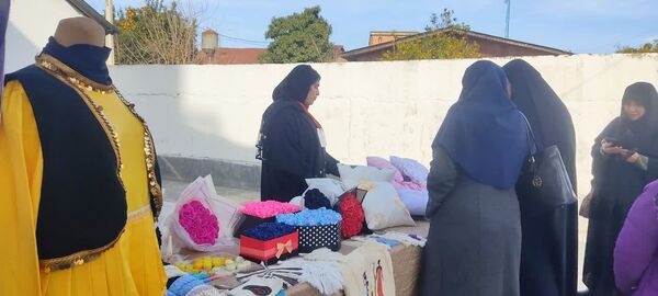 نمایشگاه هنرهای دستی دانش آموزان در بابلسر 