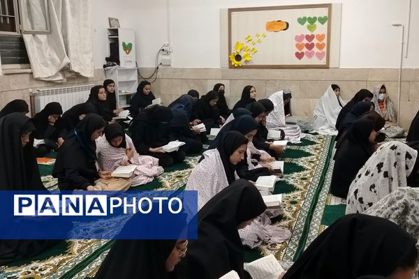 افتتاحیه هیئت هفتگی دانش‌آموزی 