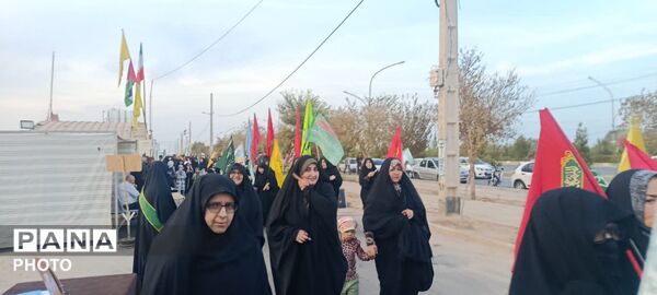 جلوه‌های چشم‌نواز سه شنبه‌های مهدوی در پیاده روی جمکران
