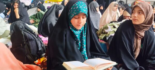 اجتماع بزرگ دختران معتکف در بابلسر