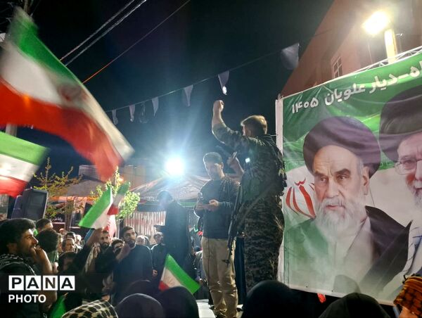 اجتماع مردمی بیعت با رهبر انقلاب در گلوگاه