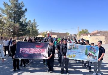 تجلی وحدت وهمدلی در یوم الله ۱۳ آبان سورمق