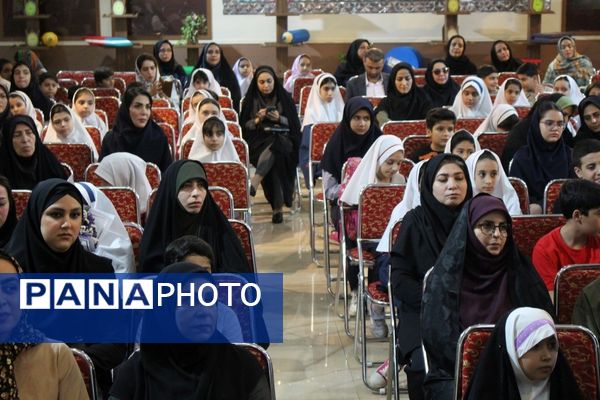 مراسم اختتامیه جشنواره جابر بن حیان در منطقه ۵ 