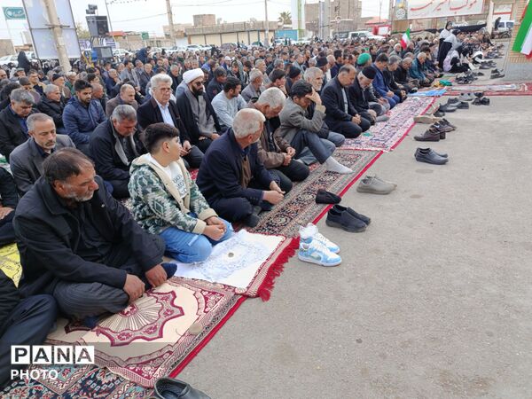 جلوه‌هایی از برگزاری نماز عید سعید فطر در شهر جعفریه قم