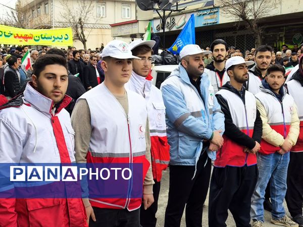 شکوه حضور مردم بانه در راهپیمایی 22 بهمن