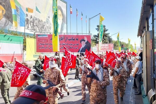 حماسه خونخواهی رهبر شهید در تهران با حضور ۳۱۳ هزار جانفدای ایران