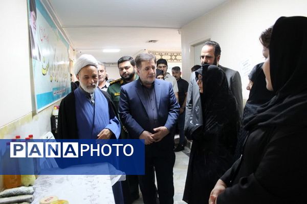 تجلیل از مددجویان و پرسنل بهزیستی‌ اشتهارد