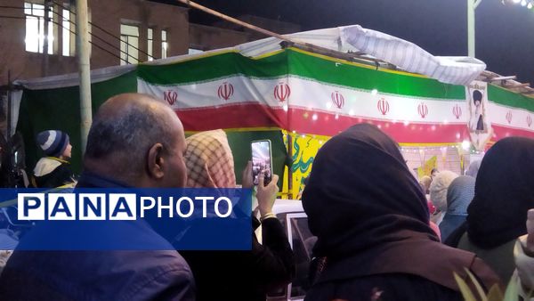 گذری بر موکب های پذیرایی مهدیه در شب میلاد حضرت مهدی (ع)