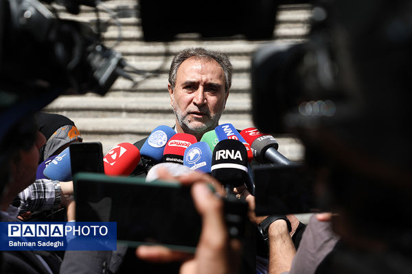 حاشیه جلسه هیات دولت - ۲۳ خرداد