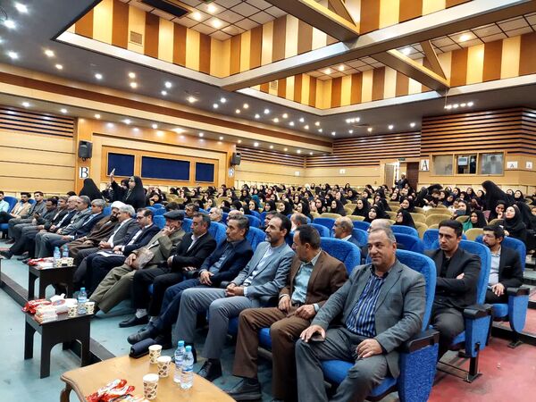 از فرهنگیان شاخص خرمدره تقدیر شد