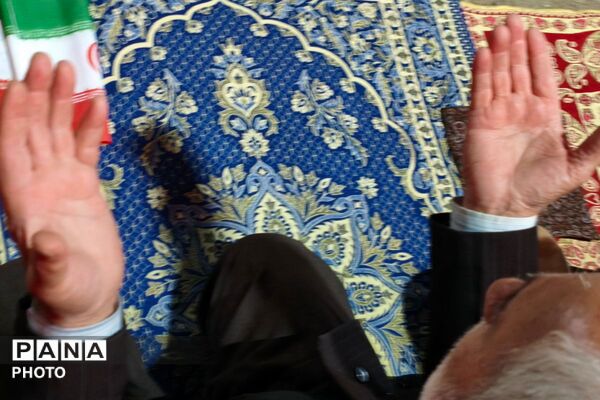 برپایی نماز استغاثه امام زمان (عج) در بهارستان دو
