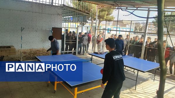 فینال مسابقات تنیس روی میز در دبیرستان شاهد ابوذر غفاری 