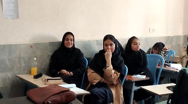 آمادگی پیش از مانور زلزله در هنرستان کاردانش حافظ 