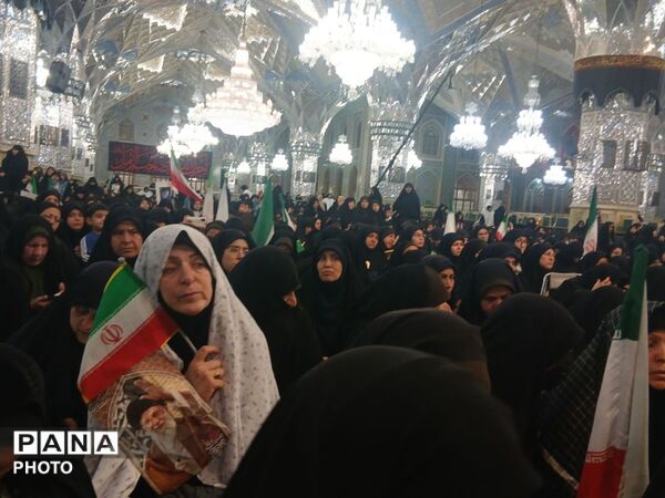 اجتماع بیعت بانوان با رهبر انقلاب اسلامی  در حرم مطهر رضوی