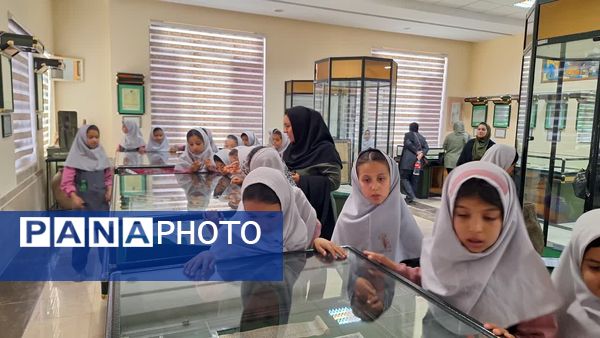 بازدید مدارس شهرستان کاشمر از موزه زیارتگاه شهید آیت الله مدرس (ره)