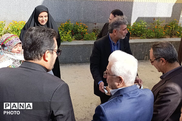 آیین زنگ سپاس معلم در هنرستان نور هل اتی حصار گرمخان