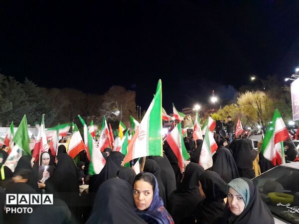 تجلی همبستگی مردم ولایتمدار یکن‌آباد در جوار آرامگاه بوعلی‌سینا
