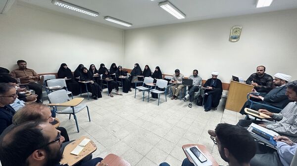 برگزاری دوره‌ توجیهی، آموزشی منادیان تربیت استان مرکزی در شهر قم