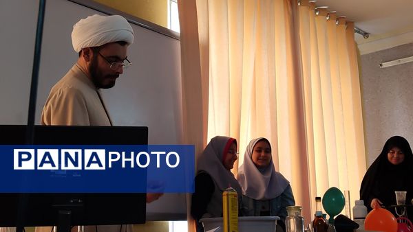 بازدید علمی دانش‌آموزان دبستان شاهد حاج تقی آقا‌بزرگ از پژوهش‌سرای علامه طباطبایی ناحیه یک مشهد